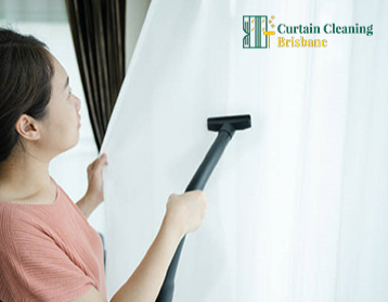 Curtain-cleaning